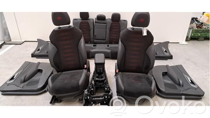 Interior set