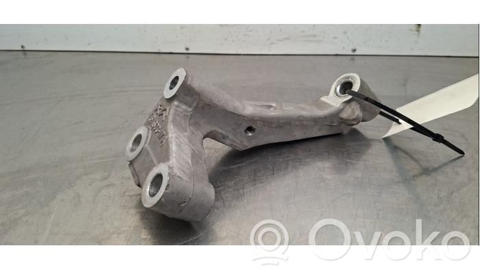 Opel Astra L Autres pièces compartiment moteur