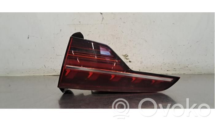 Lampa tylna   8W9945094AA