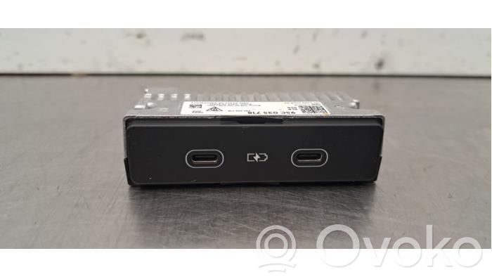 Porsche Macan (95C) Enchufe conector USB 