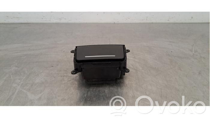 Staufach Ablagefach   8W1863084