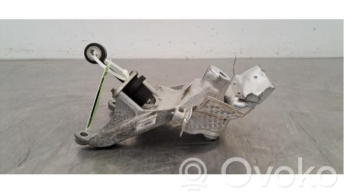 Engine mount bracket   4M0199308BQ