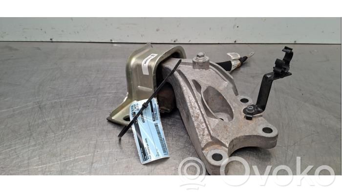 Engine mount bracket   1441204380,46351343
