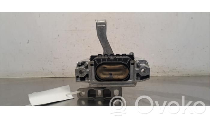 Skoda Octavia Mk4 Engine mount bracket 