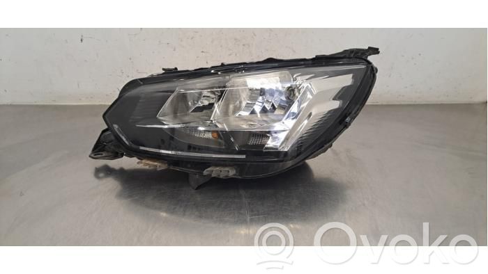 Peugeot 208 II Scheinwerfer 