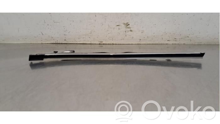 Peugeot 2008 II Dashboard glove box trim 