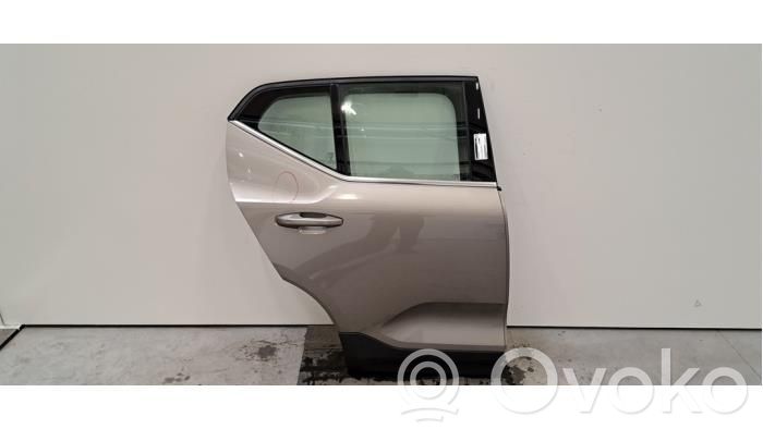 Volvo XC40 Galinės durys 