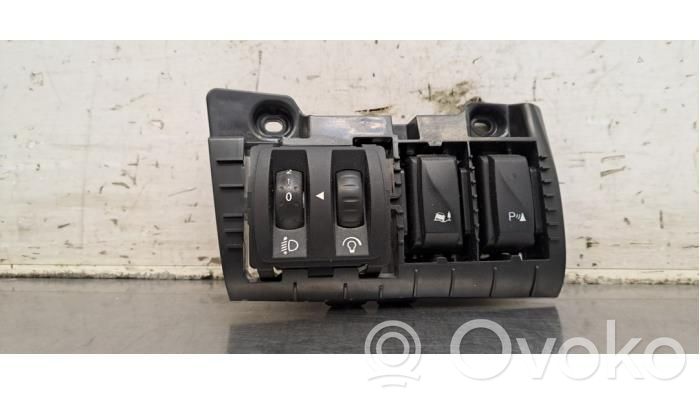 Renault Trafic III (X82) Otros interruptores/perillas/selectores 