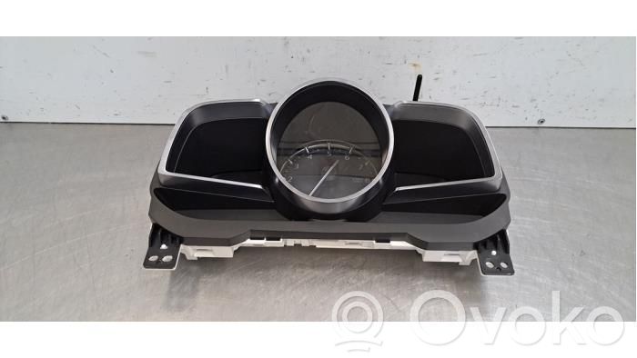 Mazda CX-3 Geschwindigkeitsmesser Cockpit 