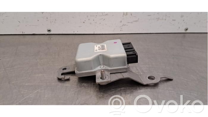 Antenna control unit   PE0218561