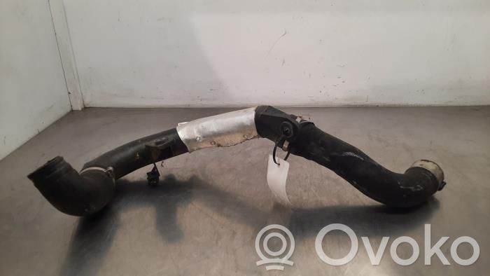 Intercooler hose/pipe