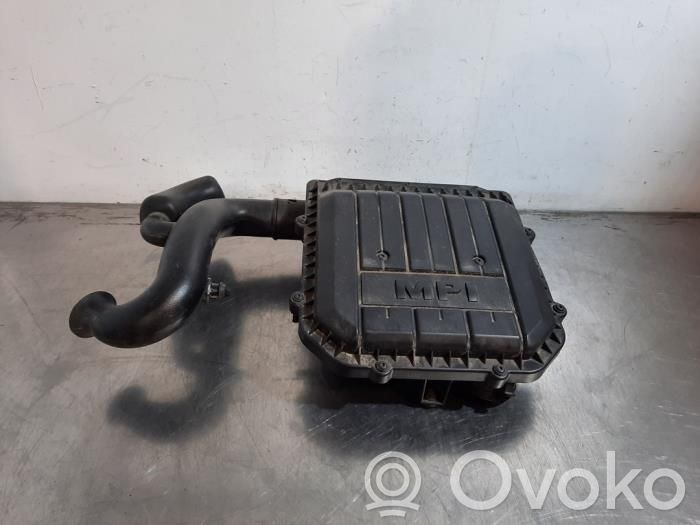 Skoda Fabia Mk3 (NJ) Obudowa filtra powietrza 