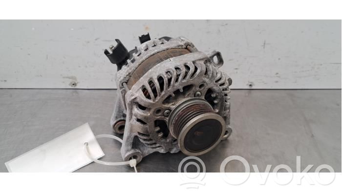 Opel Vivaro Generator/alternator 