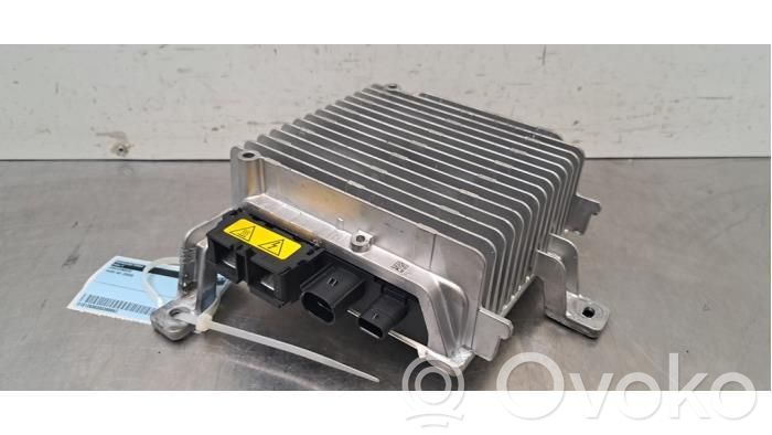 Inversor/convertidor de voltaje   5QS959682D
