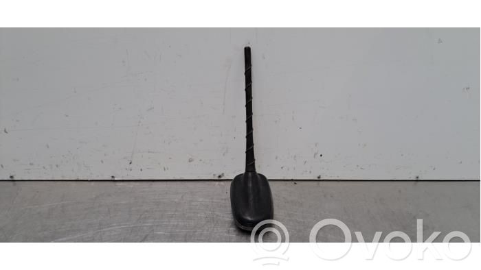 Volkswagen Polo VI Antena radiowa 