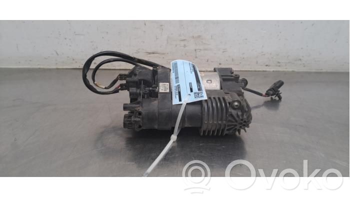 Porsche Cayenne (92A) Compresseur / pompe à suspension pneumatique 