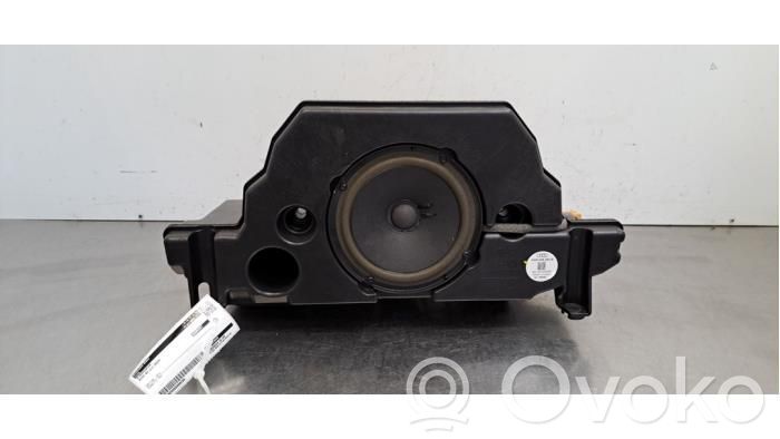 Audi A4 S4 B9 8W Enceinte subwoofer
