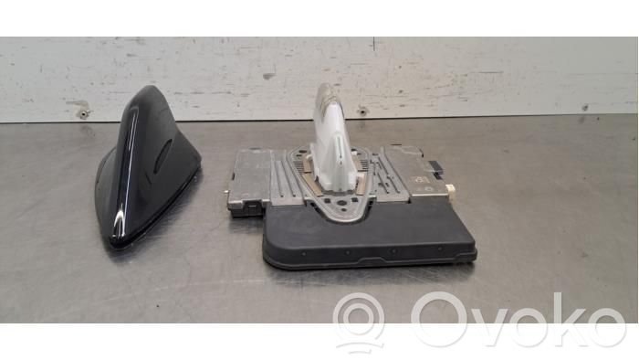 Peugeot 408 II Antenne radio