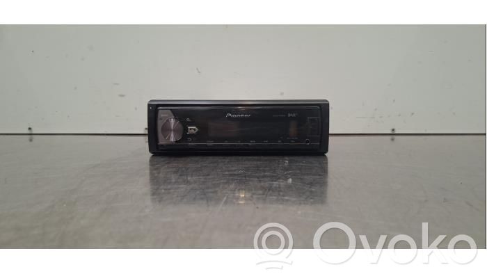 Volkswagen Caddy Panel / Radioodtwarzacz CD/DVD/GPS