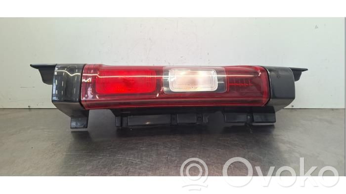 Opel Vivaro Rückleuchte Heckleuchte 