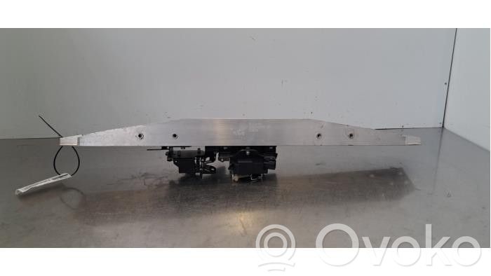 McLaren MP4 12c Viršutinė dalis radiatorių panelės (televizoriaus)