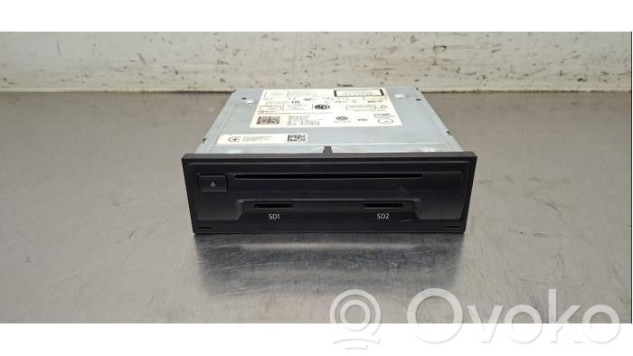 Volkswagen Polo VI Panel / Radioodtwarzacz CD/DVD/GPS 