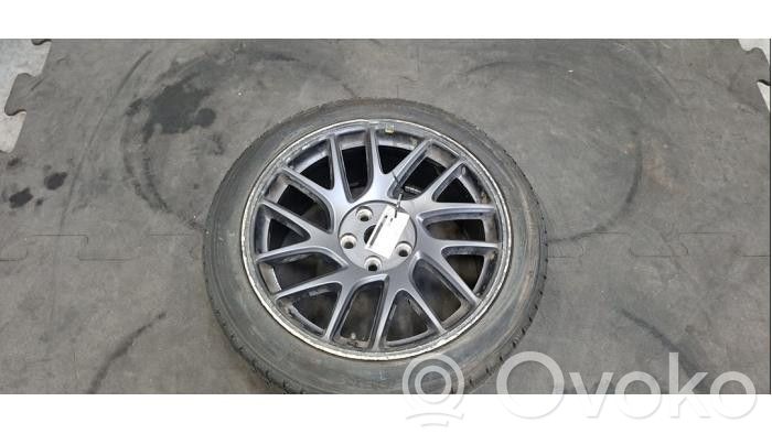 Tesla Model 3 R18-alumiinivanne 