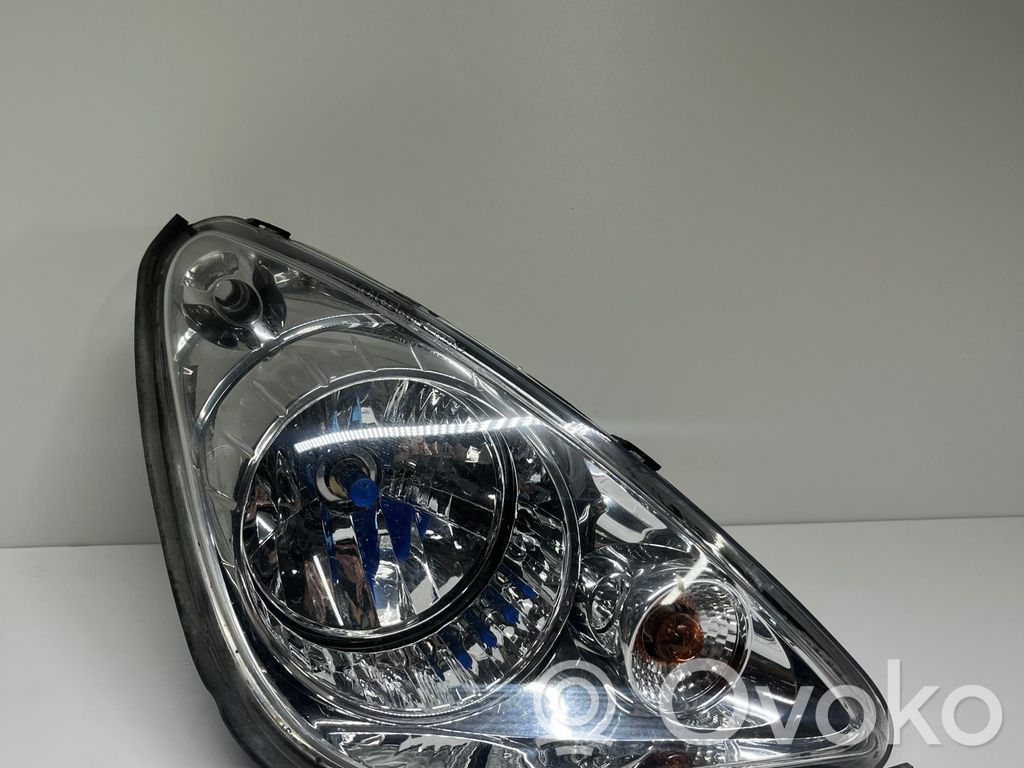 Phare frontale   E207074