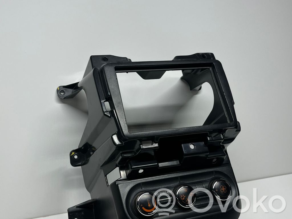 Ligier JS 50 Console centrale, commande chauffage/clim 