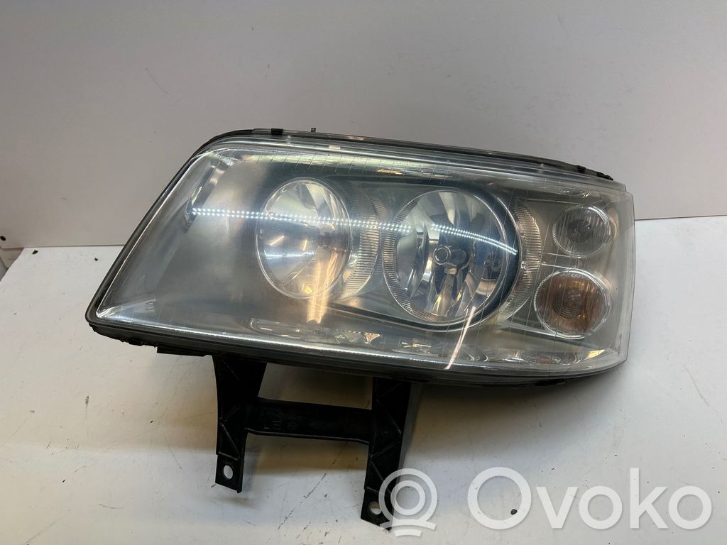 Volkswagen Transporter - Caravelle T5 Scheinwerfer 