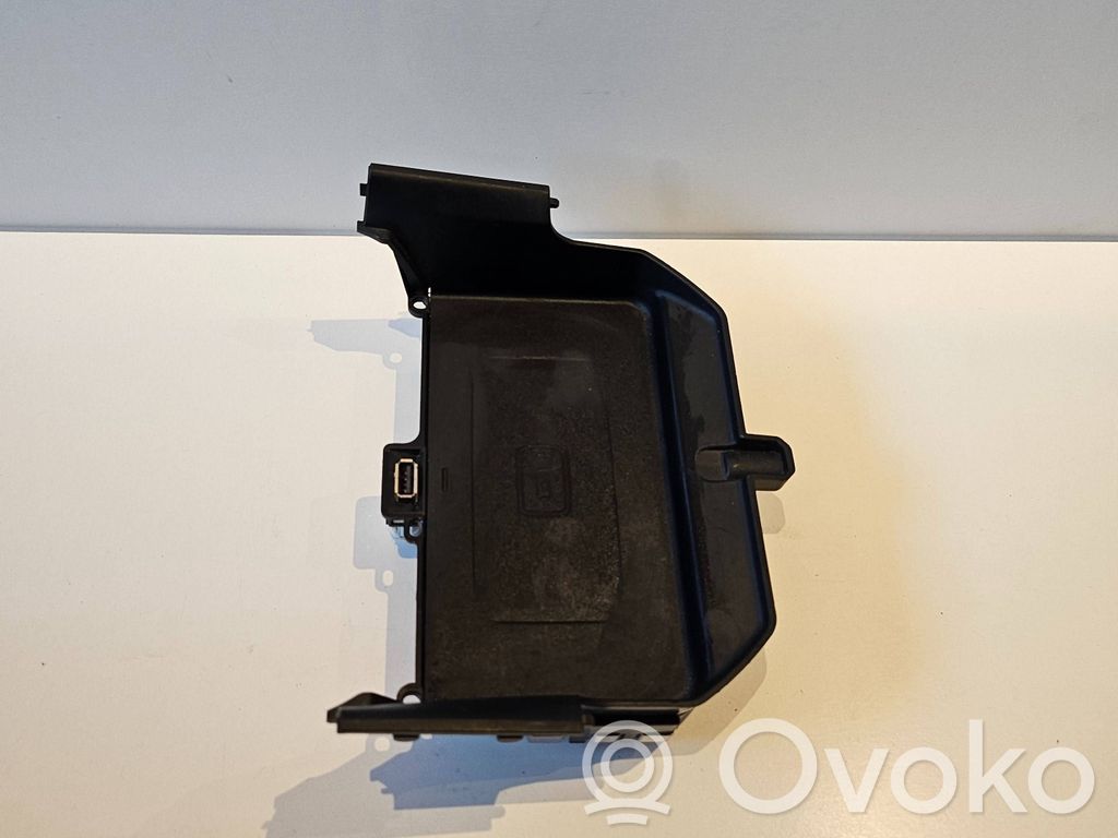 BMW 5 G30 G31 G38 Module de charge sans fil 