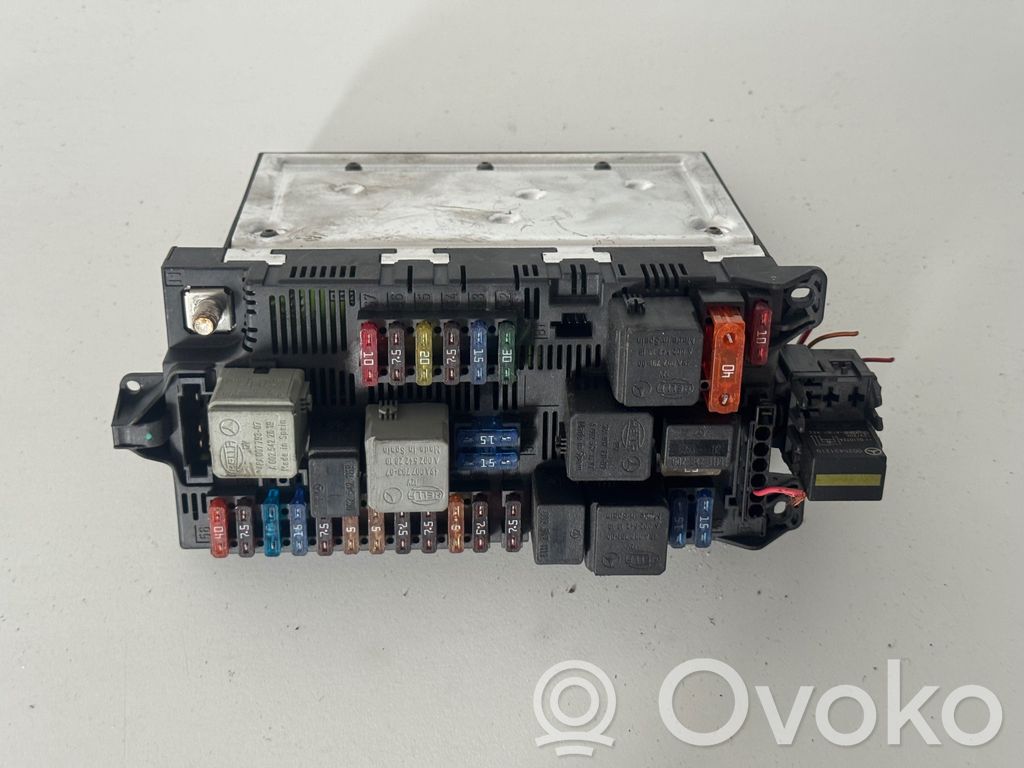 Mercedes-Benz E W211 Fuse module 