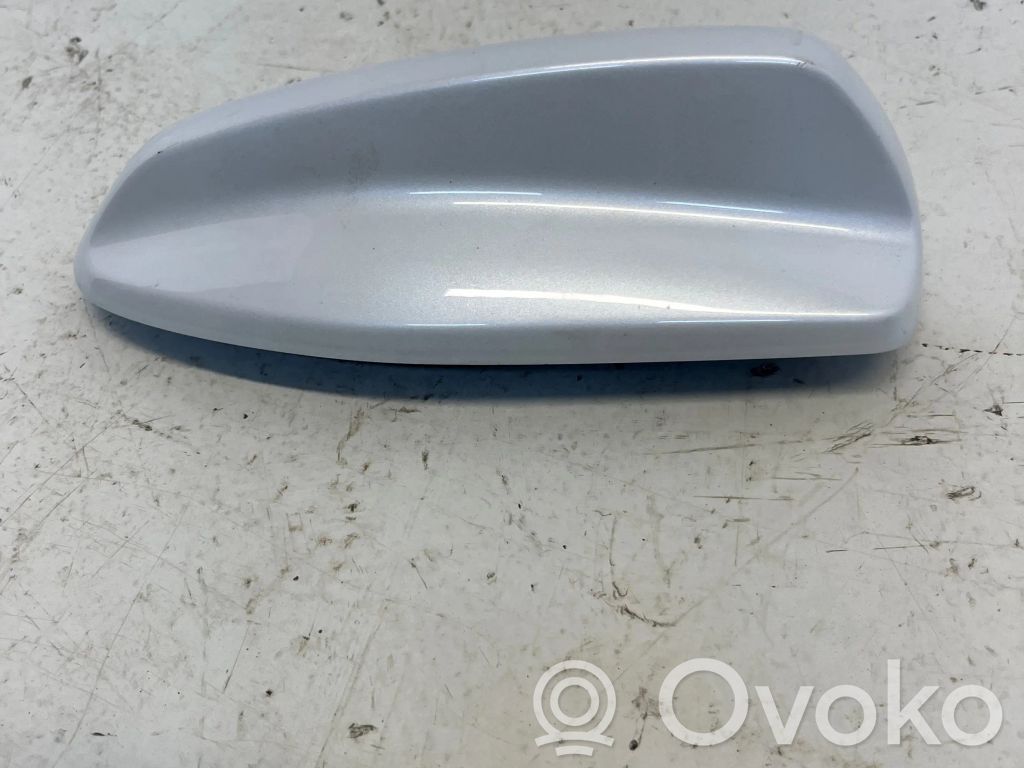Volvo S90, V90 Osłona anteny dachowej GPS 