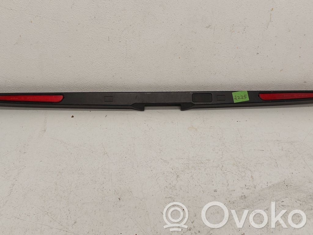Other trunk/boot trim element   8249941