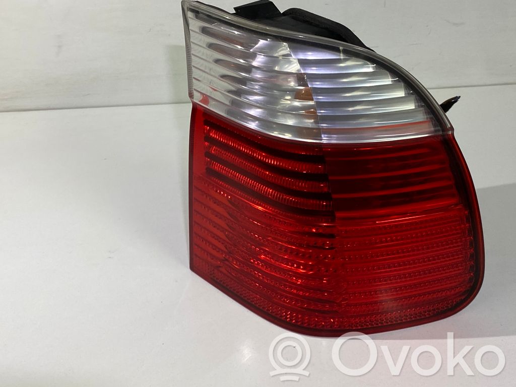 Rear/tail lights   6902532,6902532