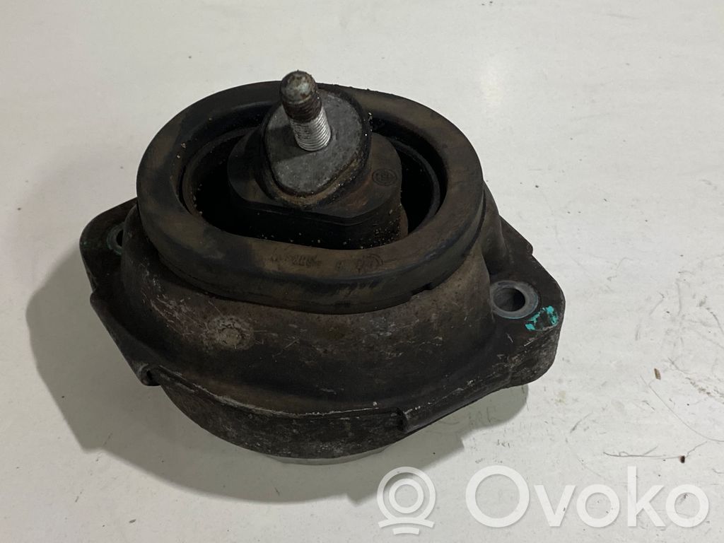 BMW X5 E53 Engine mount bracket 