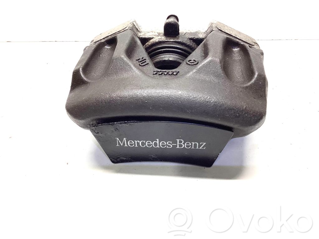 Mercedes-Benz E W212 Etujarrusatula 