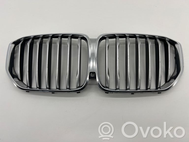 BMW X5 G05 Maskownica / Grill / Atrapa górna chłodnicy 