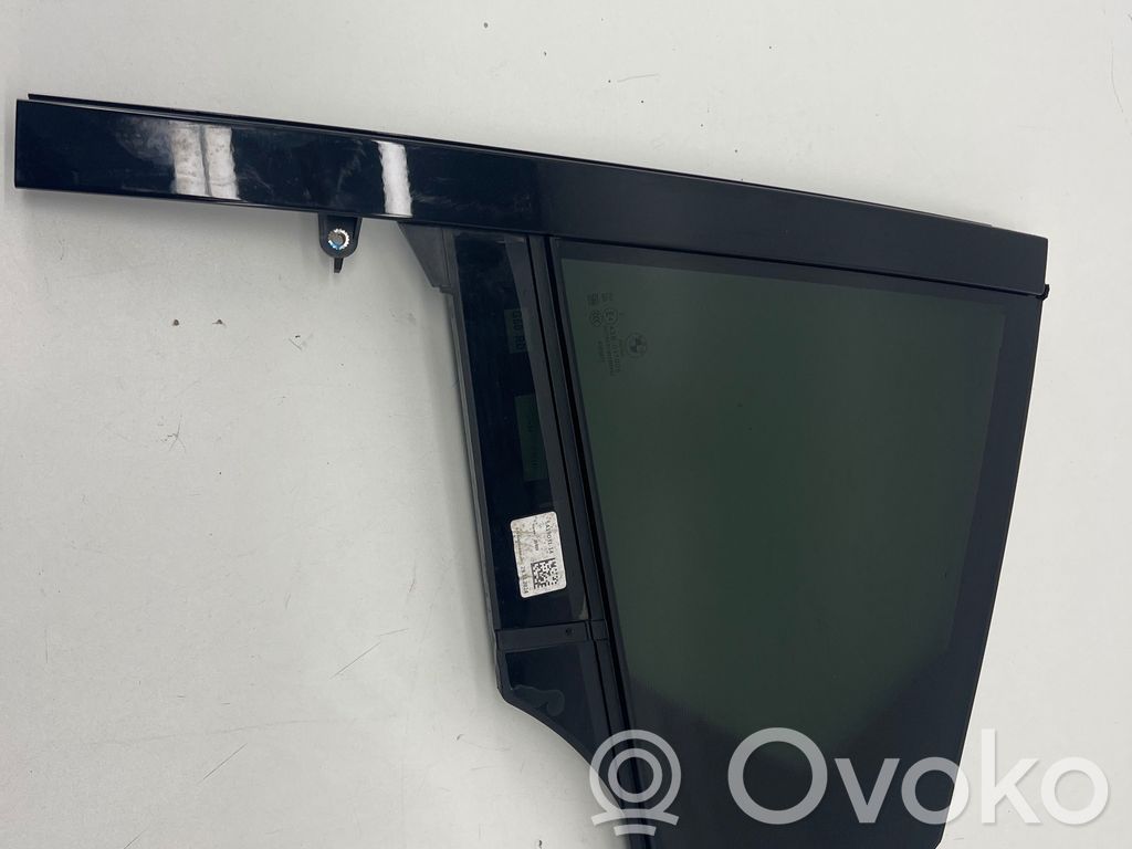 BMW i5 G60 Luna de la puerta trasera 