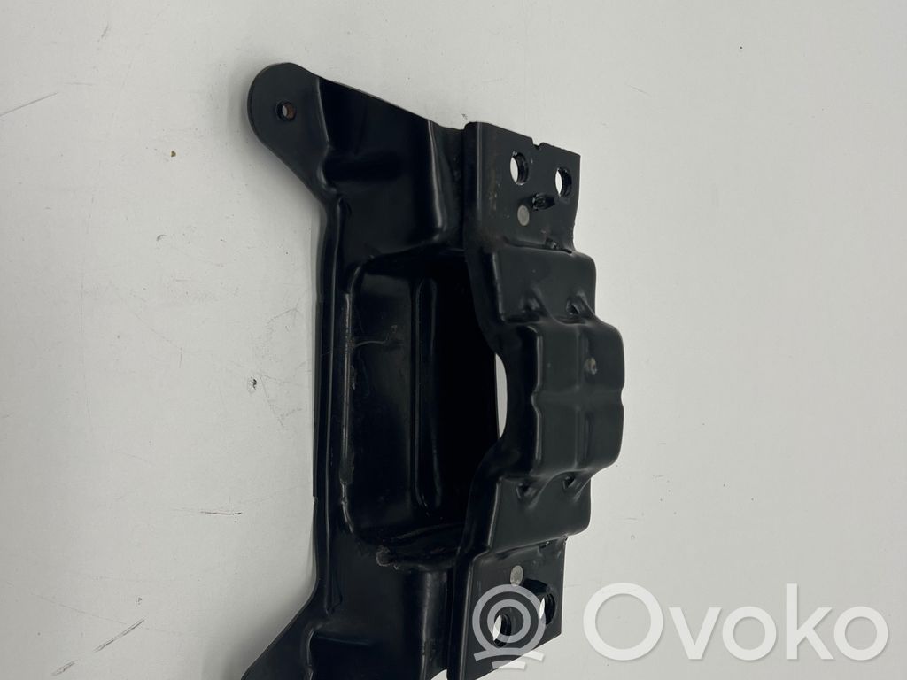 Engine mount bracket   5Q0199555BJ