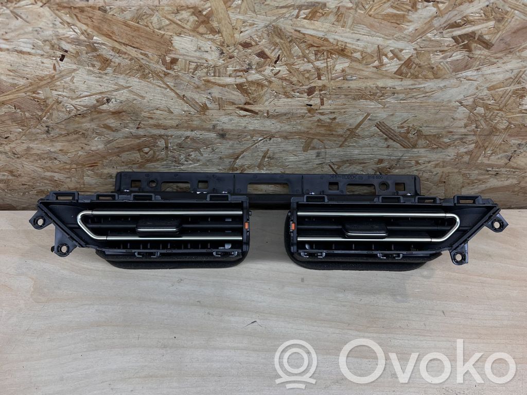 KIA Niro Dysze / Kratki środkowego nawiewu deski rozdzielczej 