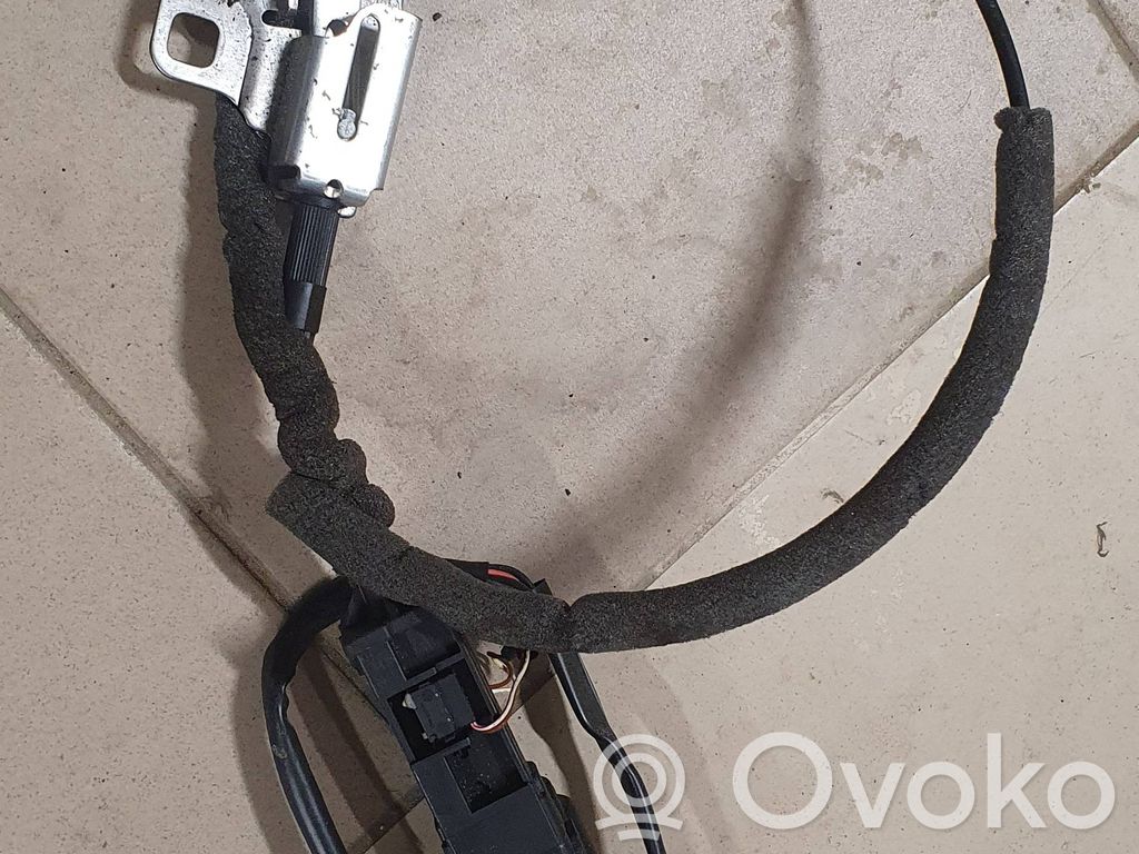 Audi A8 S8 D3 4E Aizmugurējā pārsega slēdzene 
