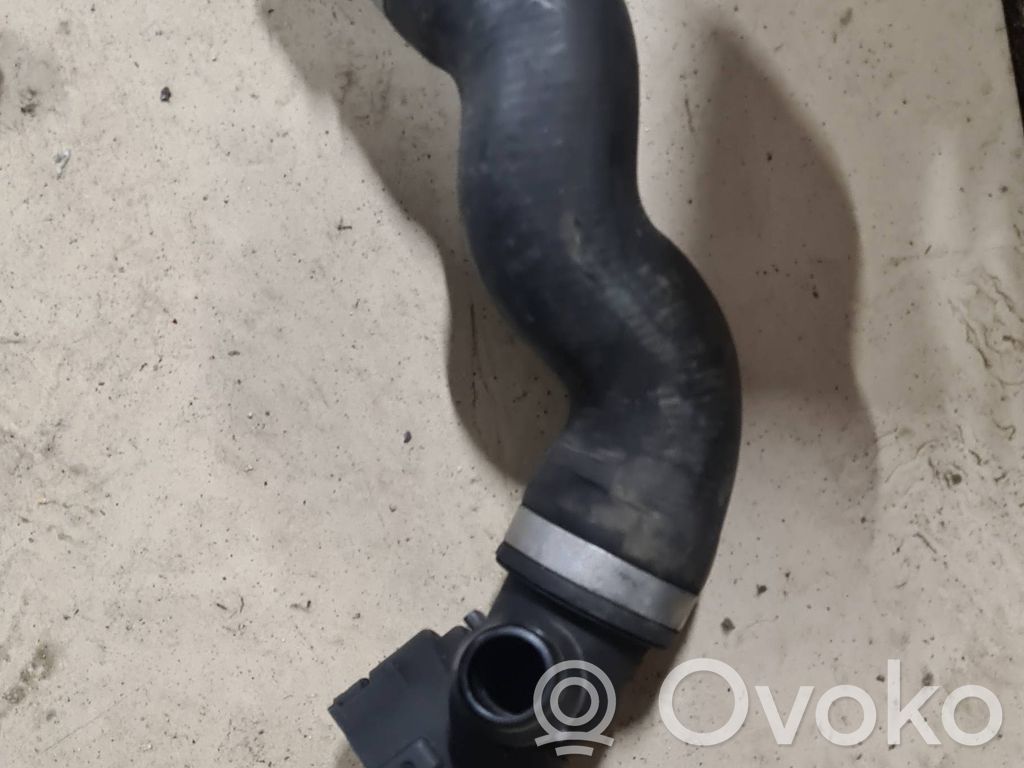 Engine coolant pipe/hose   7807151