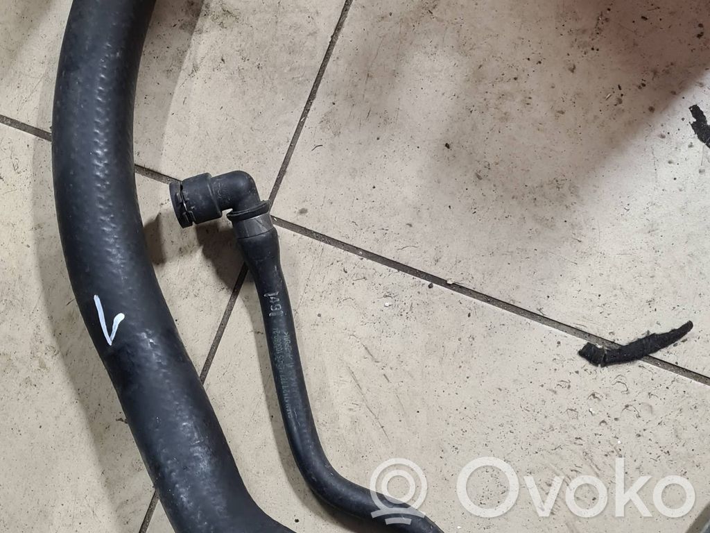 Engine coolant pipe/hose   2249459