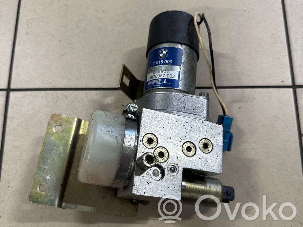 BMW 7 E65 E66 Pritraukėjas galinio dangčio 