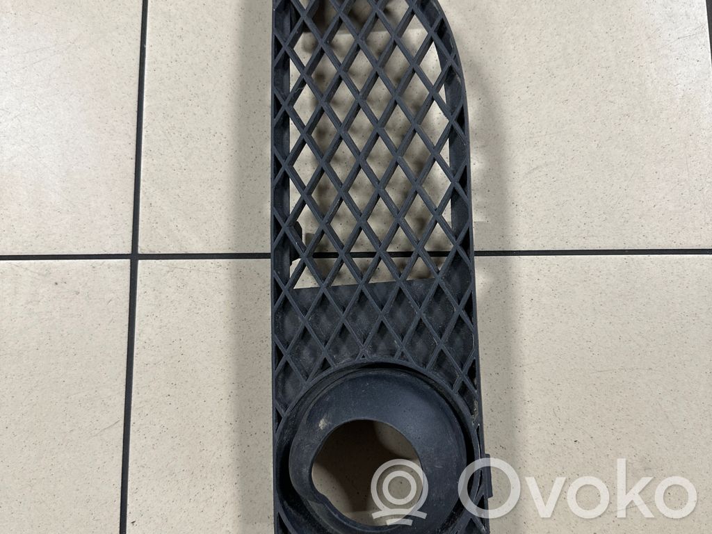 BMW 7 E65 E66 Front fog light trim/grill 