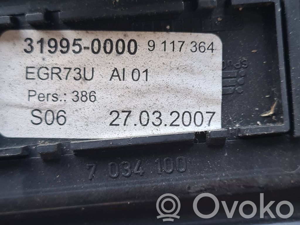 BMW 5 E60 E61 Cornice accendisigari posteriore 