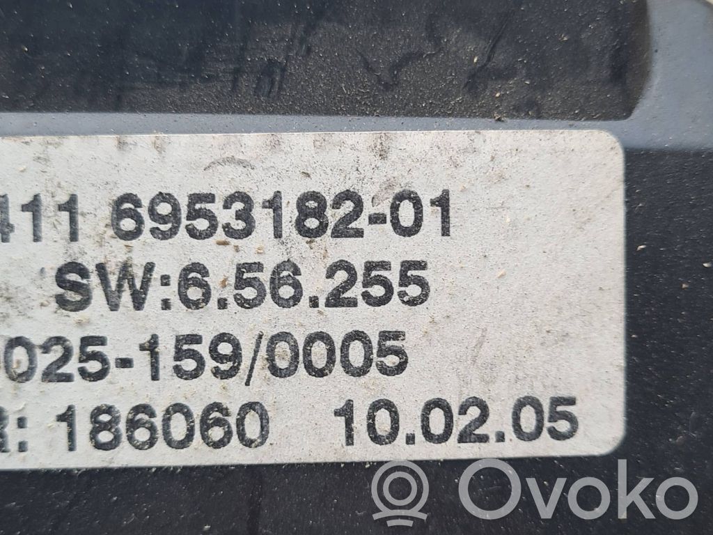 Panel klimatyzacji   6953182,951590005,77049201