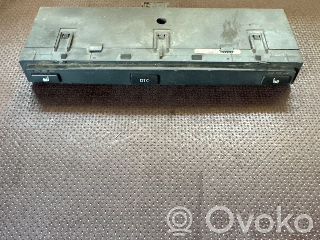 BMW 5 E60 E61 Seat heating switch 