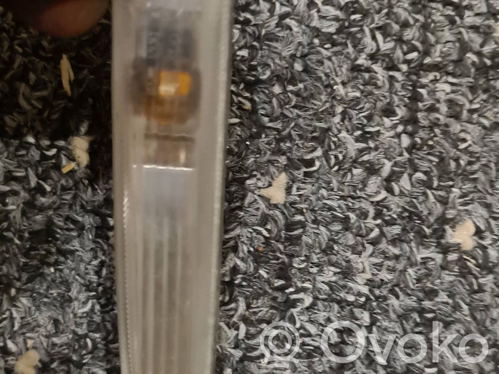 BMW 7 E65 E66 Front fender indicator light 